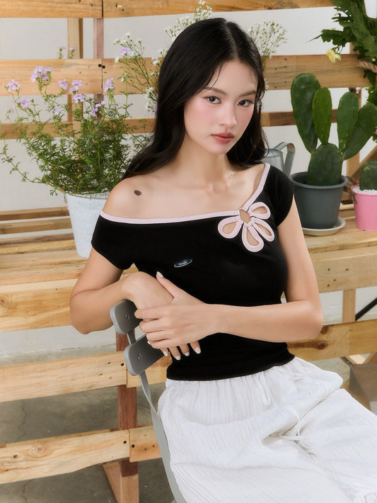 <預訂> 泰國人氣小眾品牌🇹🇭 3-Ways彈性花花短袖上衣 | 黑