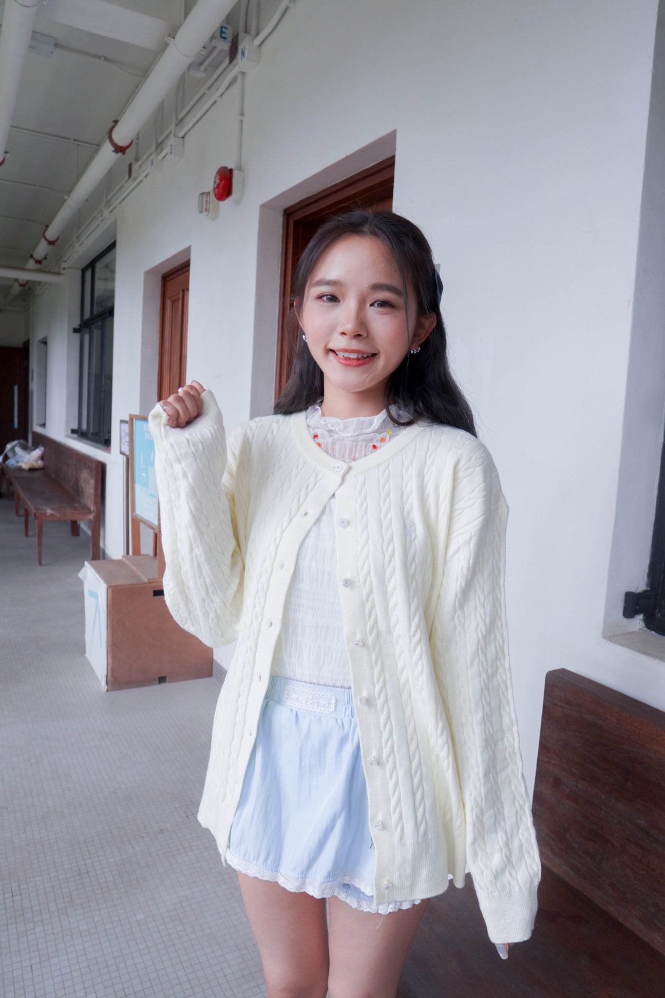 <現貨> 自家製 衣櫃必備！褶皺透明Ruffle邊高領內搭打底上衣