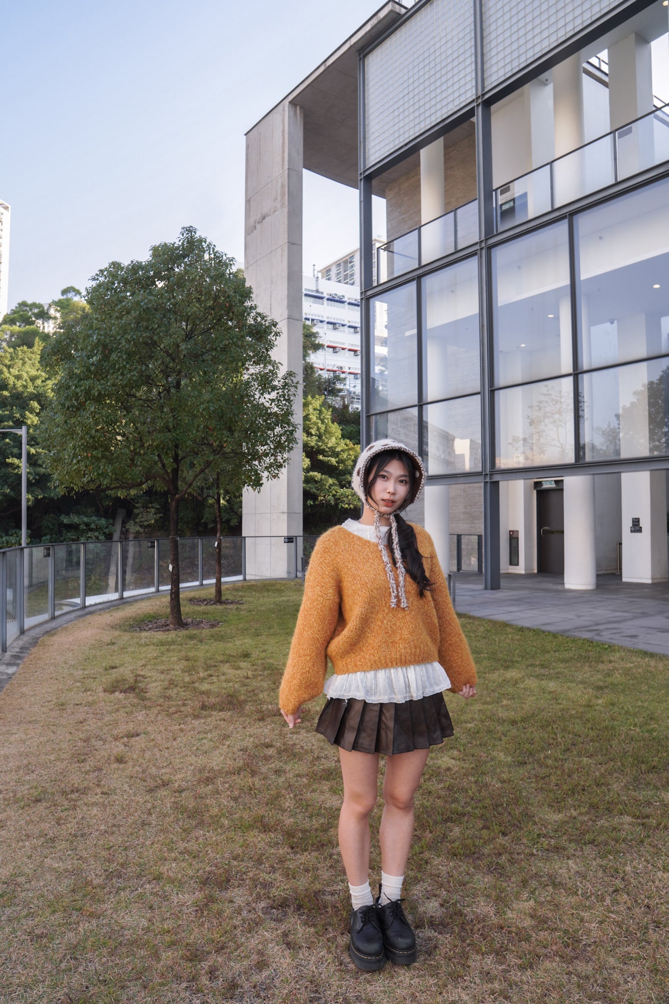 <現貨> 暗花傘型圓領條紋打底上衣