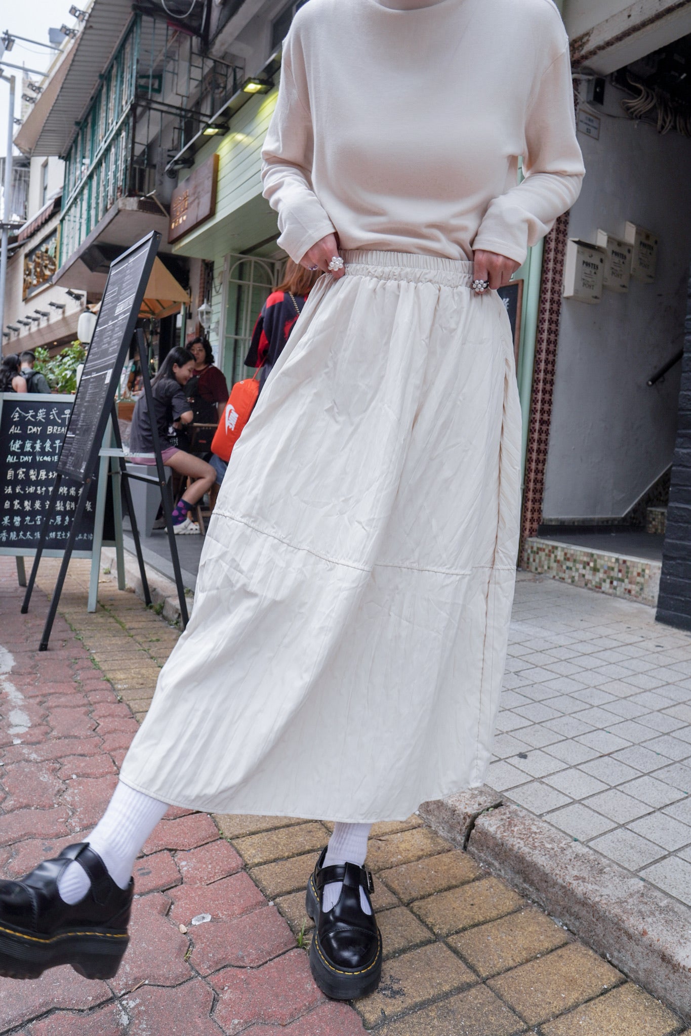 <現貨> 自家製 秋冬專屬! 肌理感口袋半身長裙｜兩色入