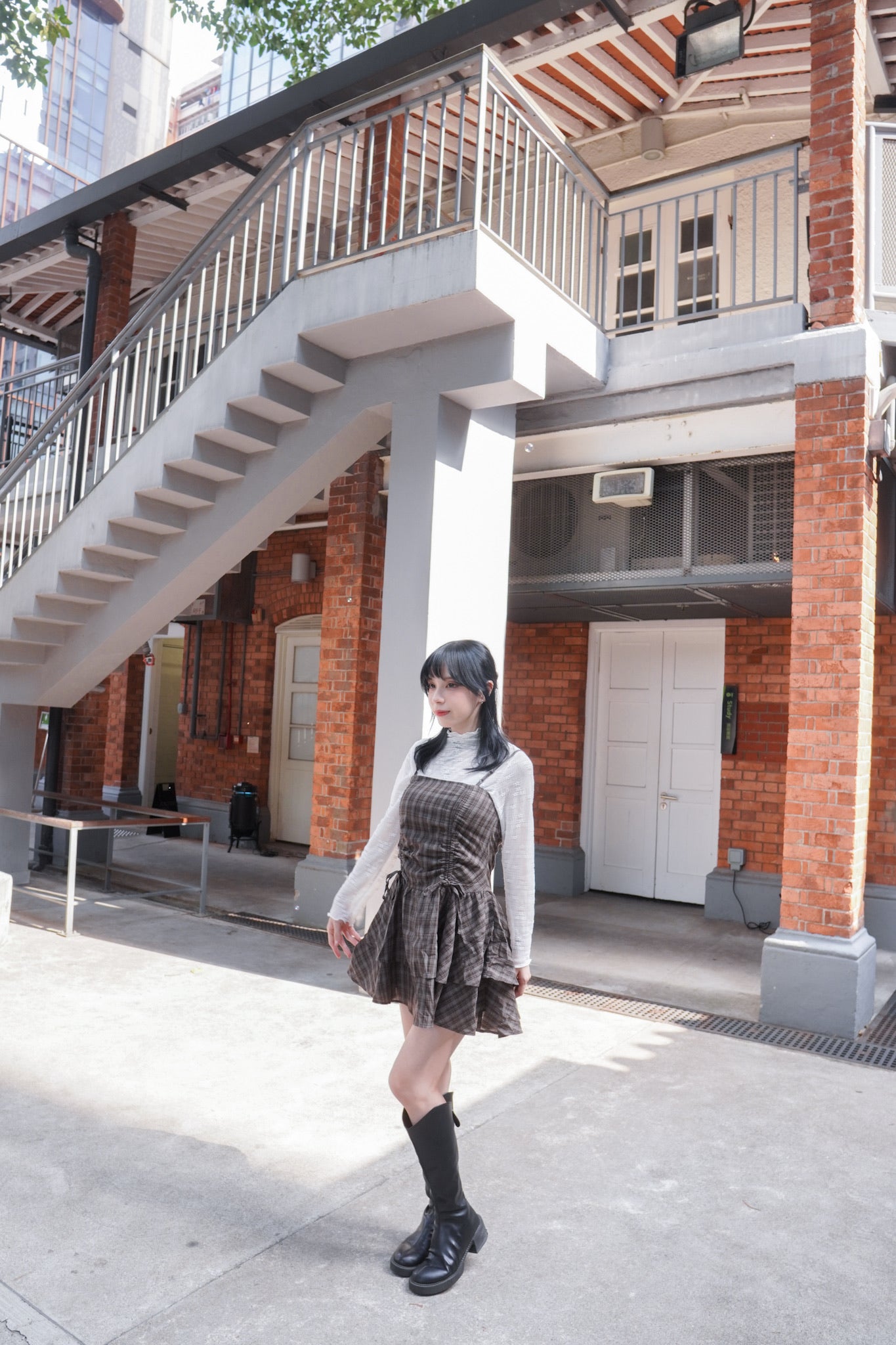 <預訂> 自家製 褶皺透明Ruffle邊立體花花高領內搭打底上衣｜兩色入