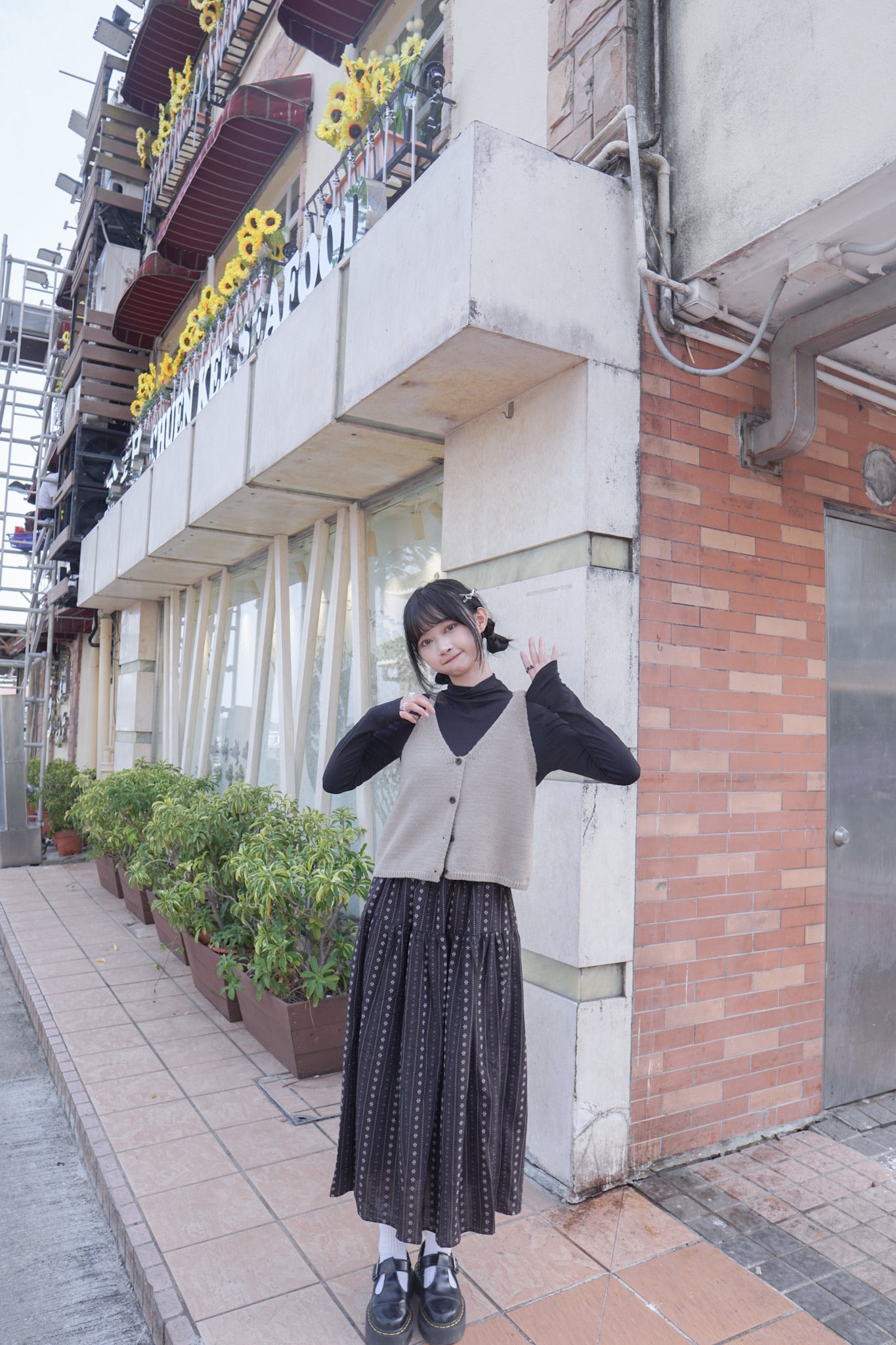 <現貨> 簡約針織v領鈕扣馬甲背心｜兩色入