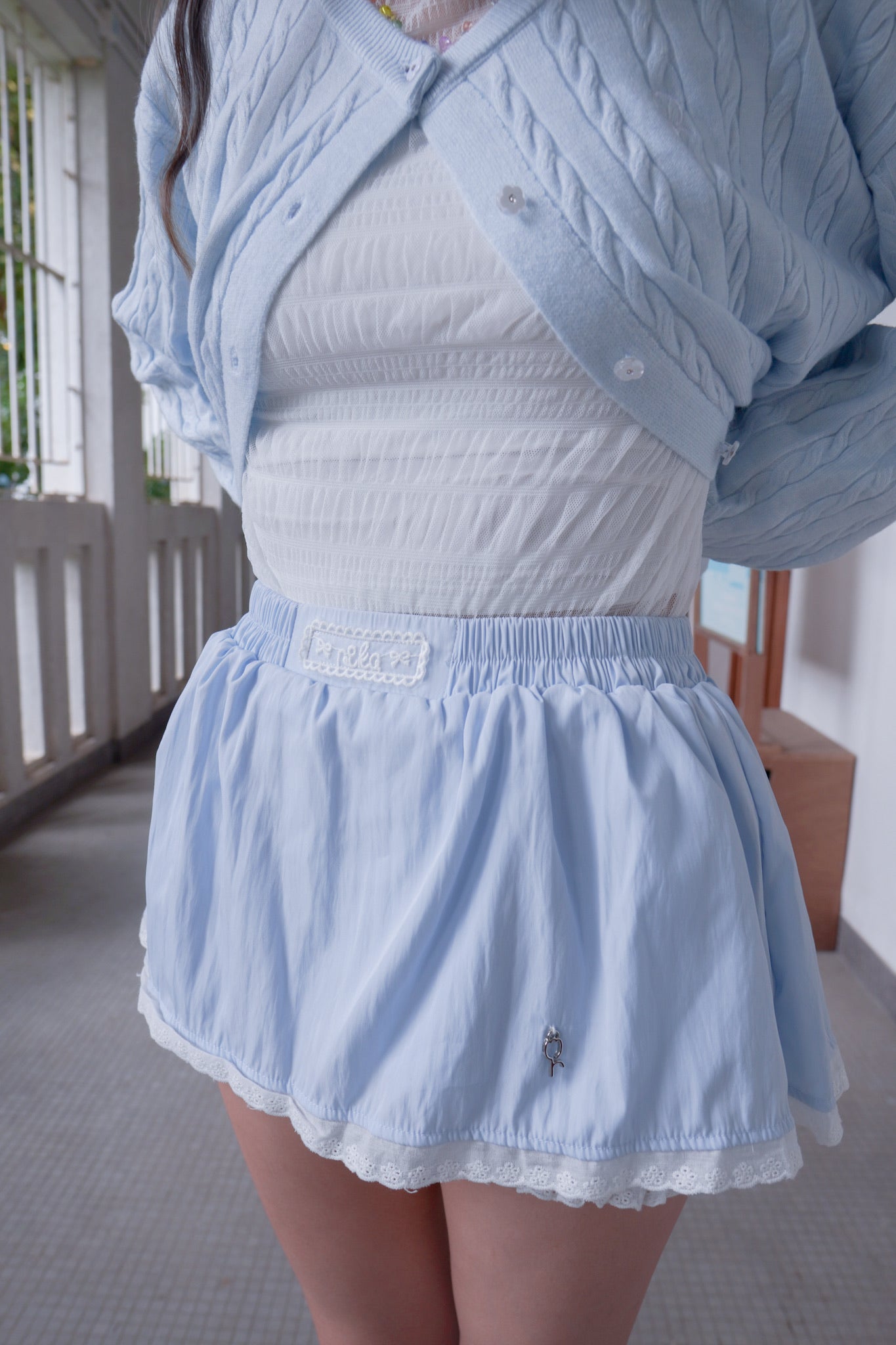 <現貨> 獨家款～ LOGO蕾絲邊短裙褲 ｜兩色入