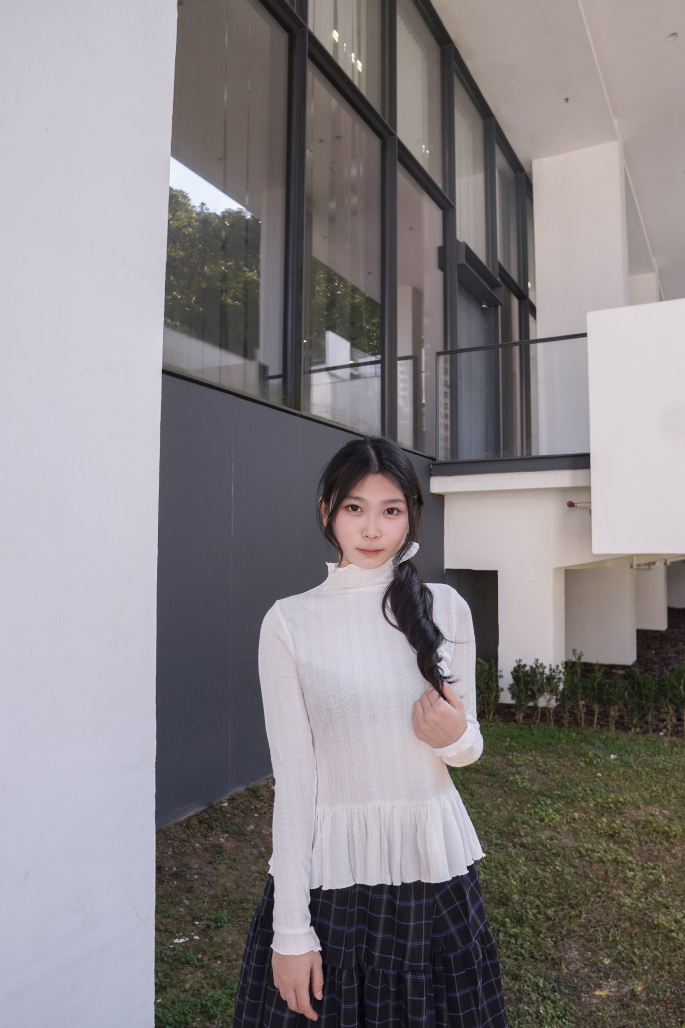 <預訂> 半高領ruffle邊傘型針織打底上衣