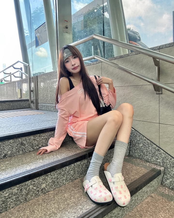 <預訂> 越南小眾品牌🇻🇳 超人氣$2xx! Bad Bunny刺繡牛皮包頭Boston穆勒拖鞋 | 四款入