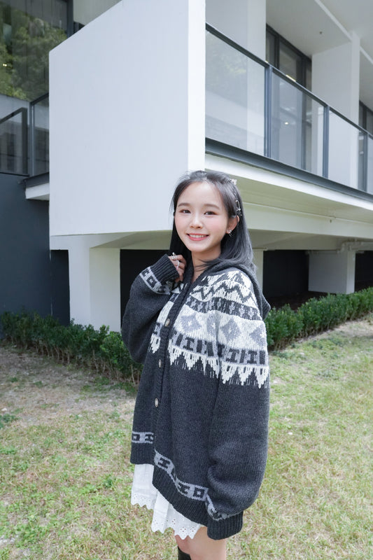 <預訂> 自家製 氛圍感費爾島連帽開胸外套