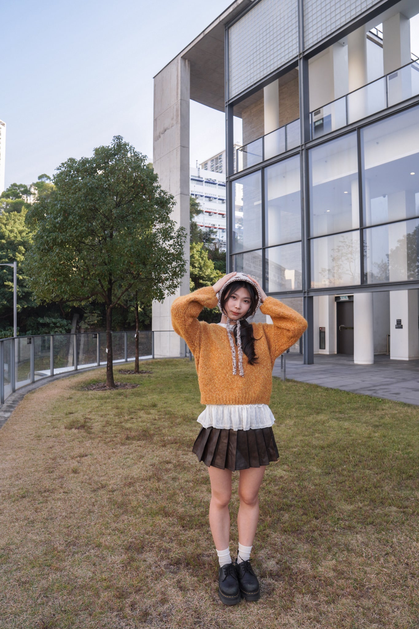 <現貨> 暗花傘型圓領條紋打底上衣