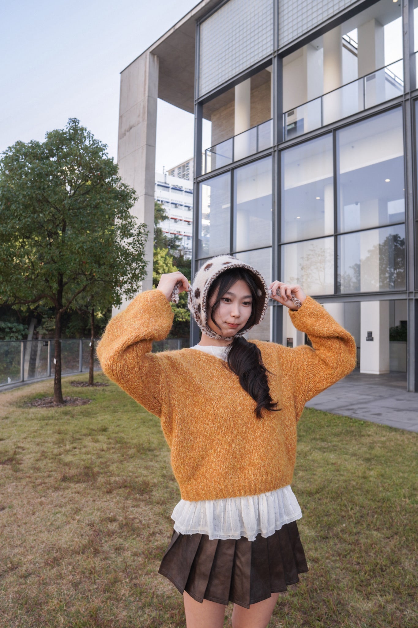 <現貨> 暗花傘型圓領條紋打底上衣