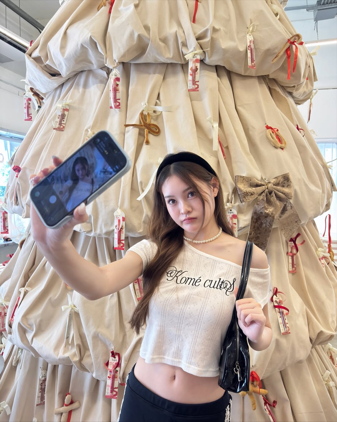 <預訂> 泰國小眾品牌🇹🇭 Kome露肩簡約刺繡短袖上衣 | 四色入