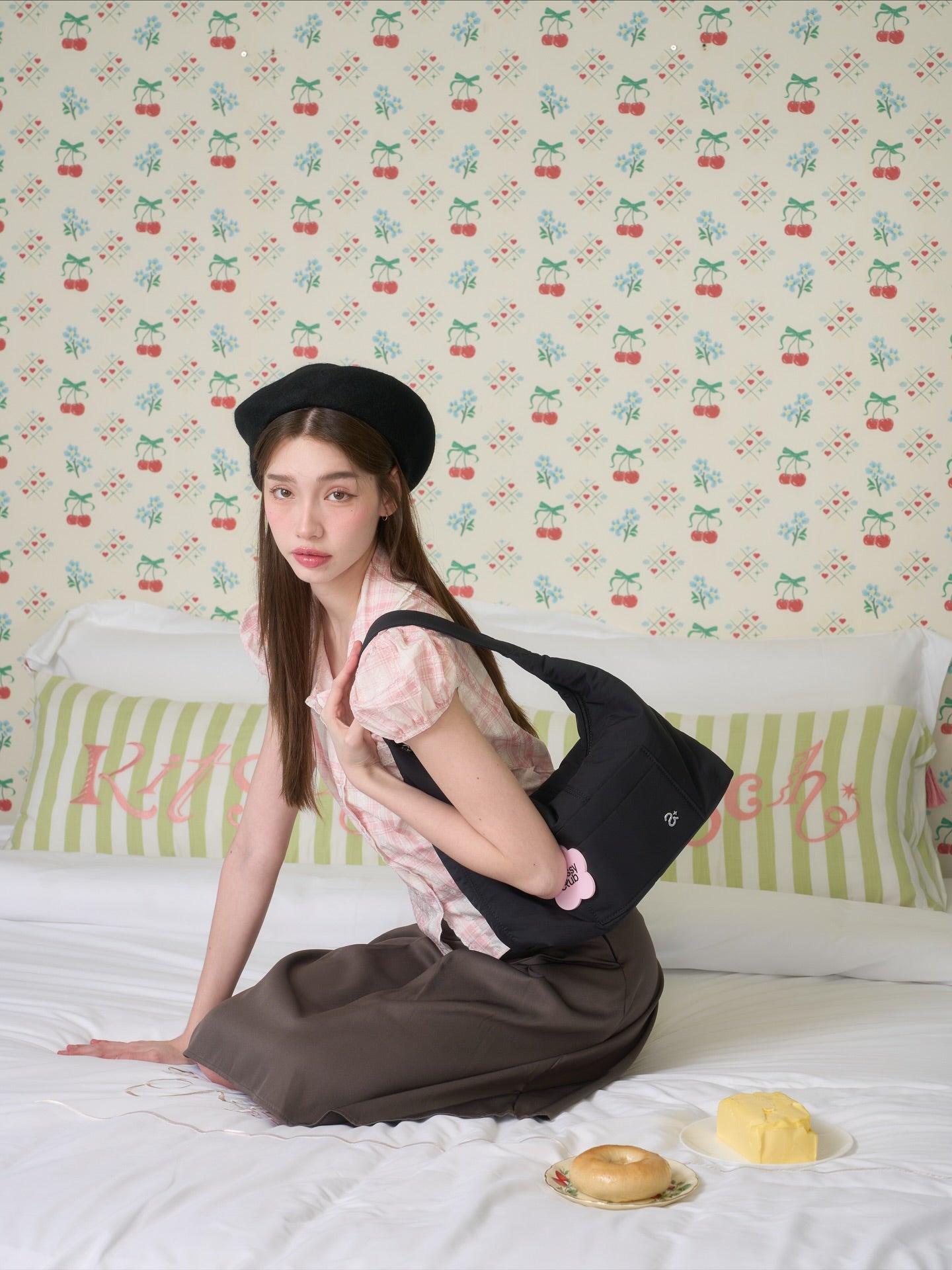 <預訂> 泰國小眾品牌🇹🇭 超人氣大容量防水手提袋 (附贈花朵裝飾配件) | 七色入