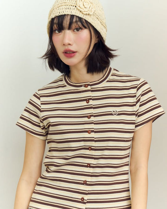 <預訂> 泰國小眾品牌🇹🇭 間條圓領LOGO花花鈕扣Tee | 三色入