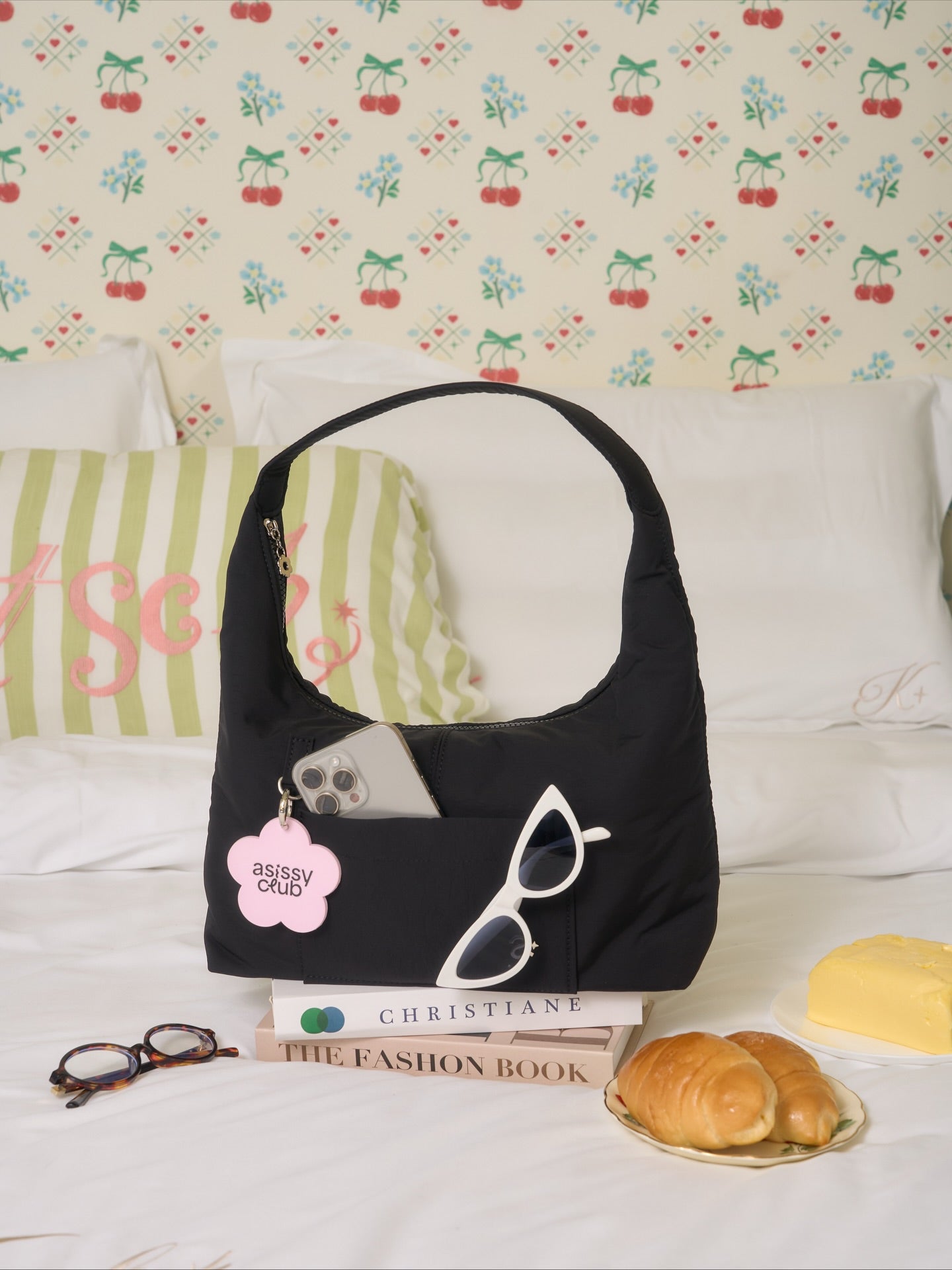 <預訂> 泰國小眾品牌🇹🇭 超人氣大容量防水手提袋 (附贈花朵裝飾配件) | 七色入