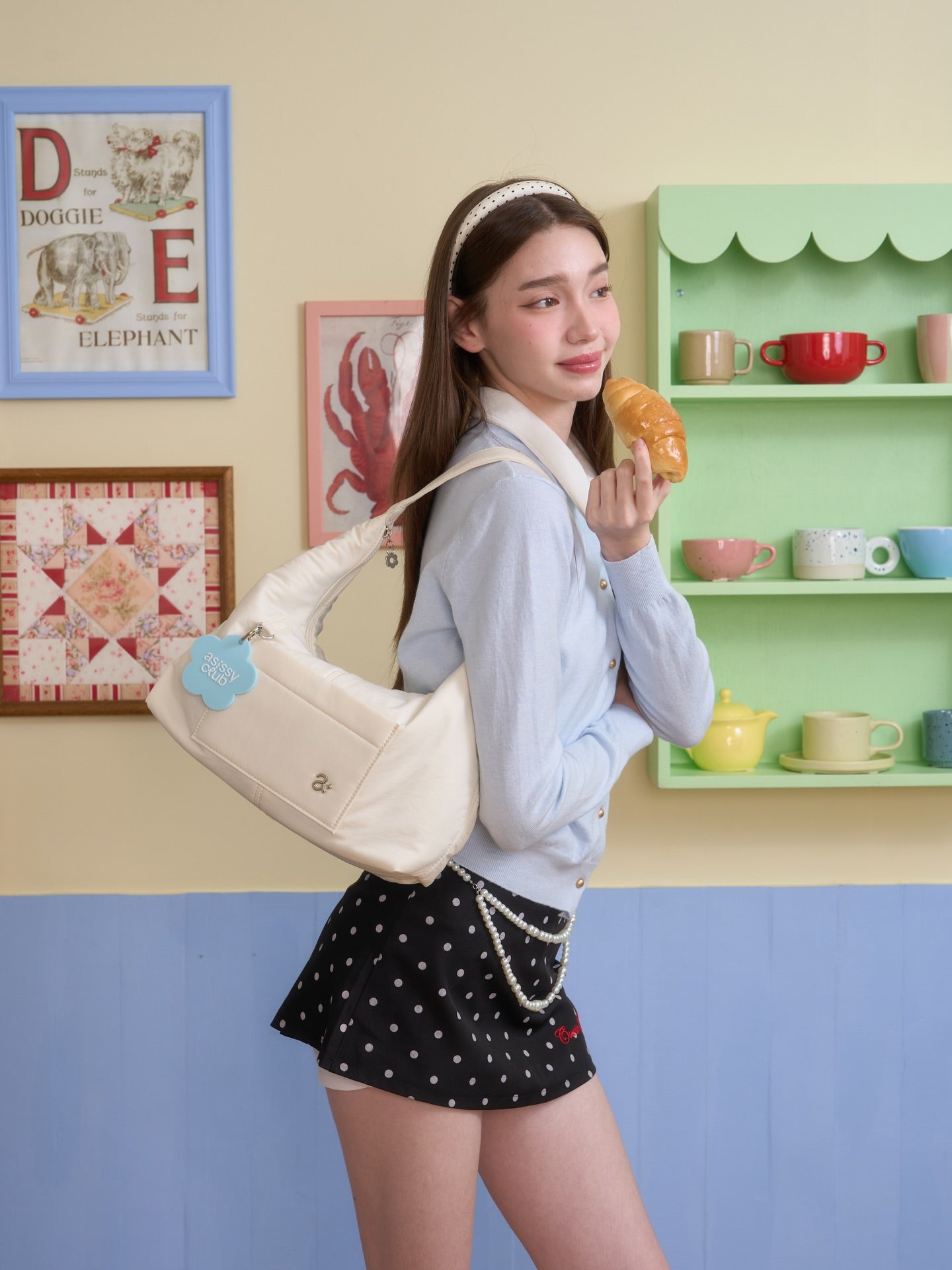 <預訂> 泰國小眾品牌🇹🇭 超人氣大容量防水手提袋 (附贈花朵裝飾配件) | 七色入