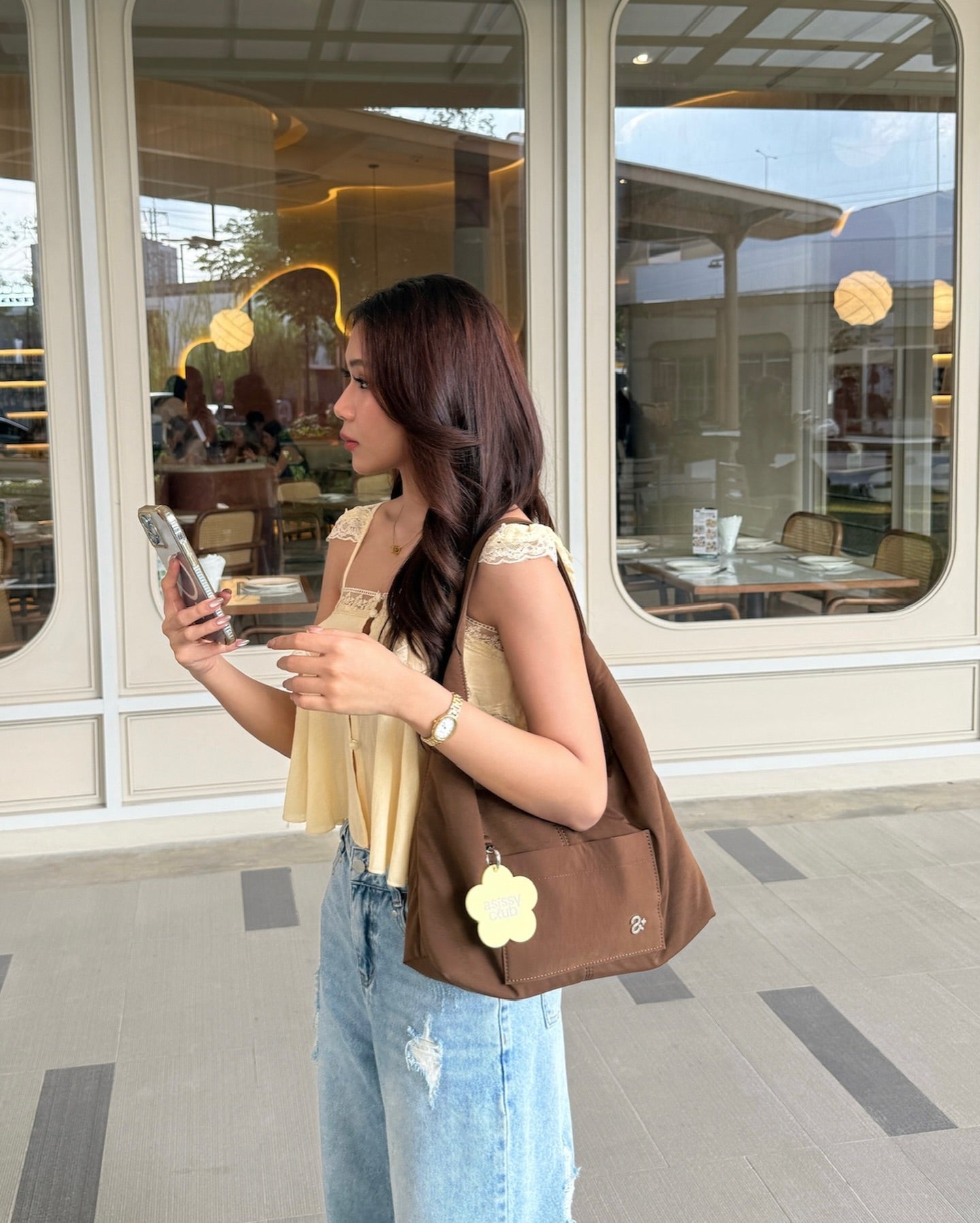 <預訂> 泰國小眾品牌🇹🇭 超人氣大容量防水手提袋 (附贈花朵裝飾配件) | 七色入