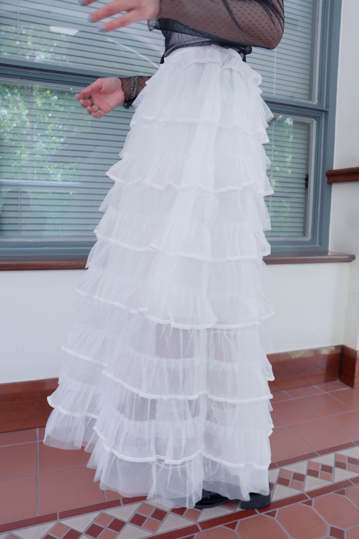 <現貨> 自家製 小奶白蛋糕多層薄紗半身長裙