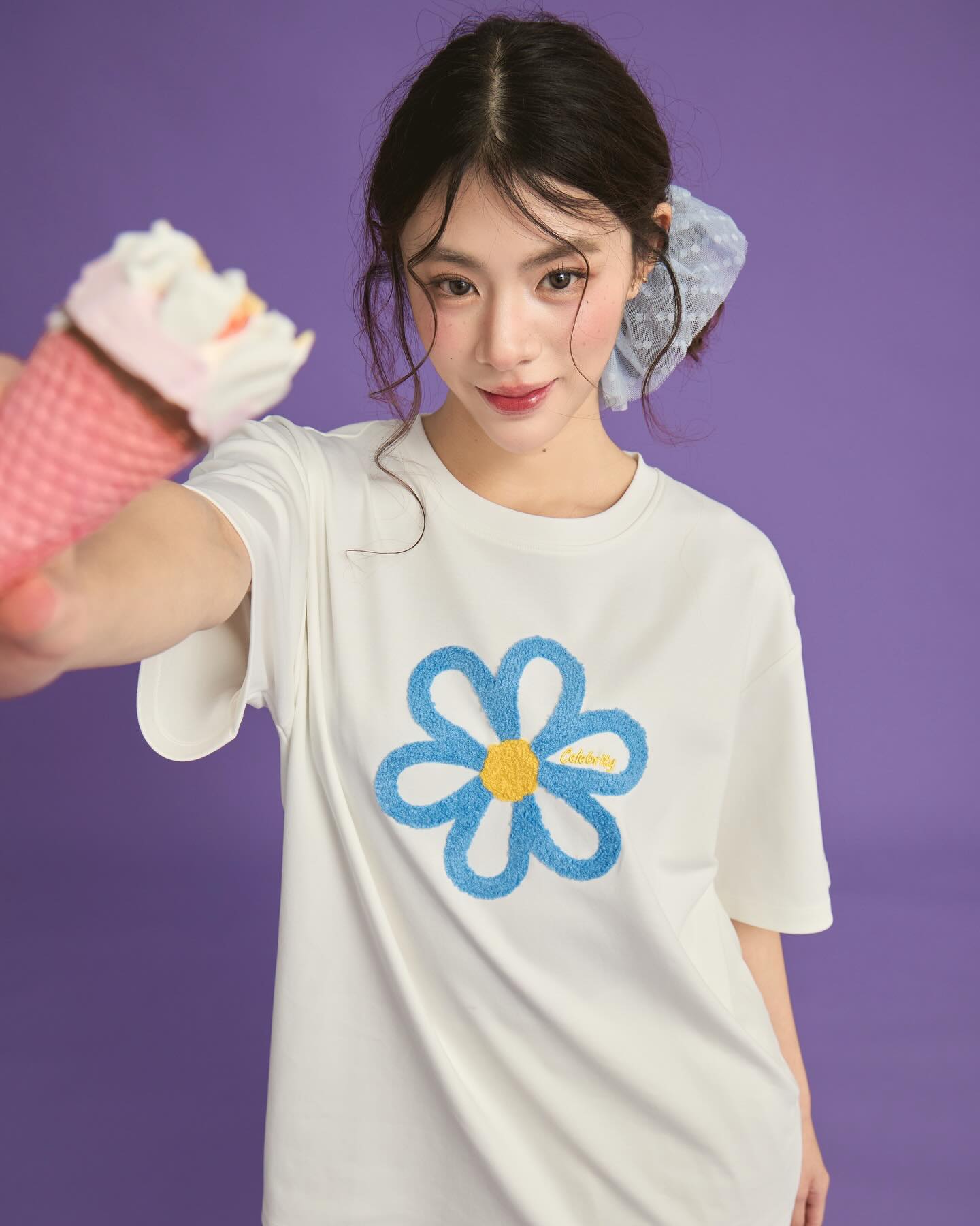 <預訂> 泰國小眾品牌🇹🇭 Oversized刺繡工藝立體毛毛花花圓領Tee上衣 | 三色入