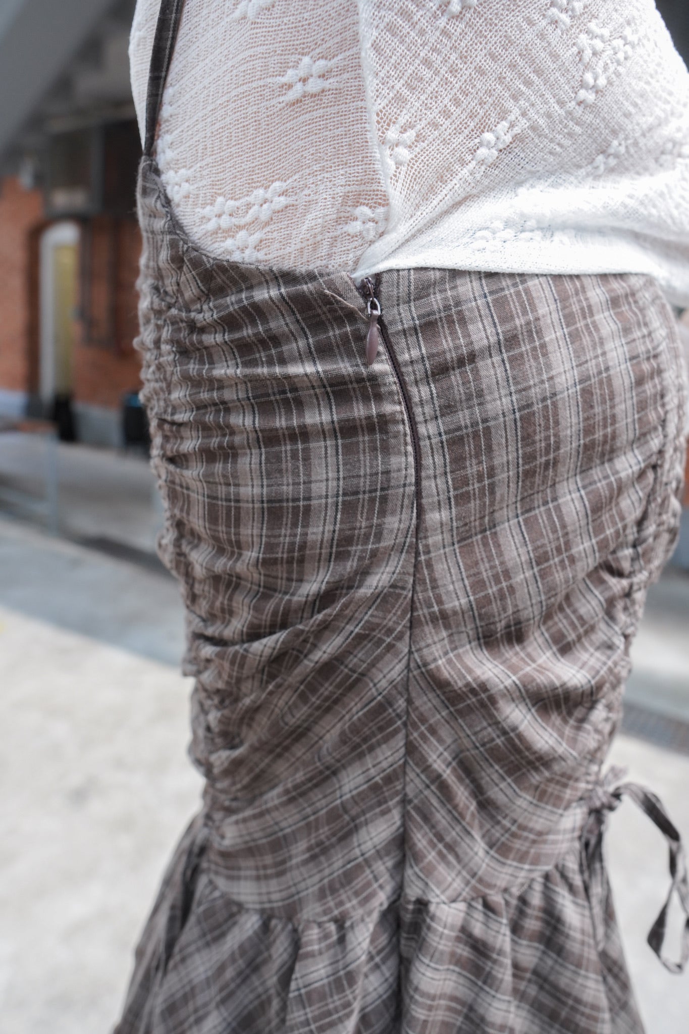 <預訂> 自家製 褶皺透明Ruffle邊立體花花高領內搭打底上衣｜兩色入