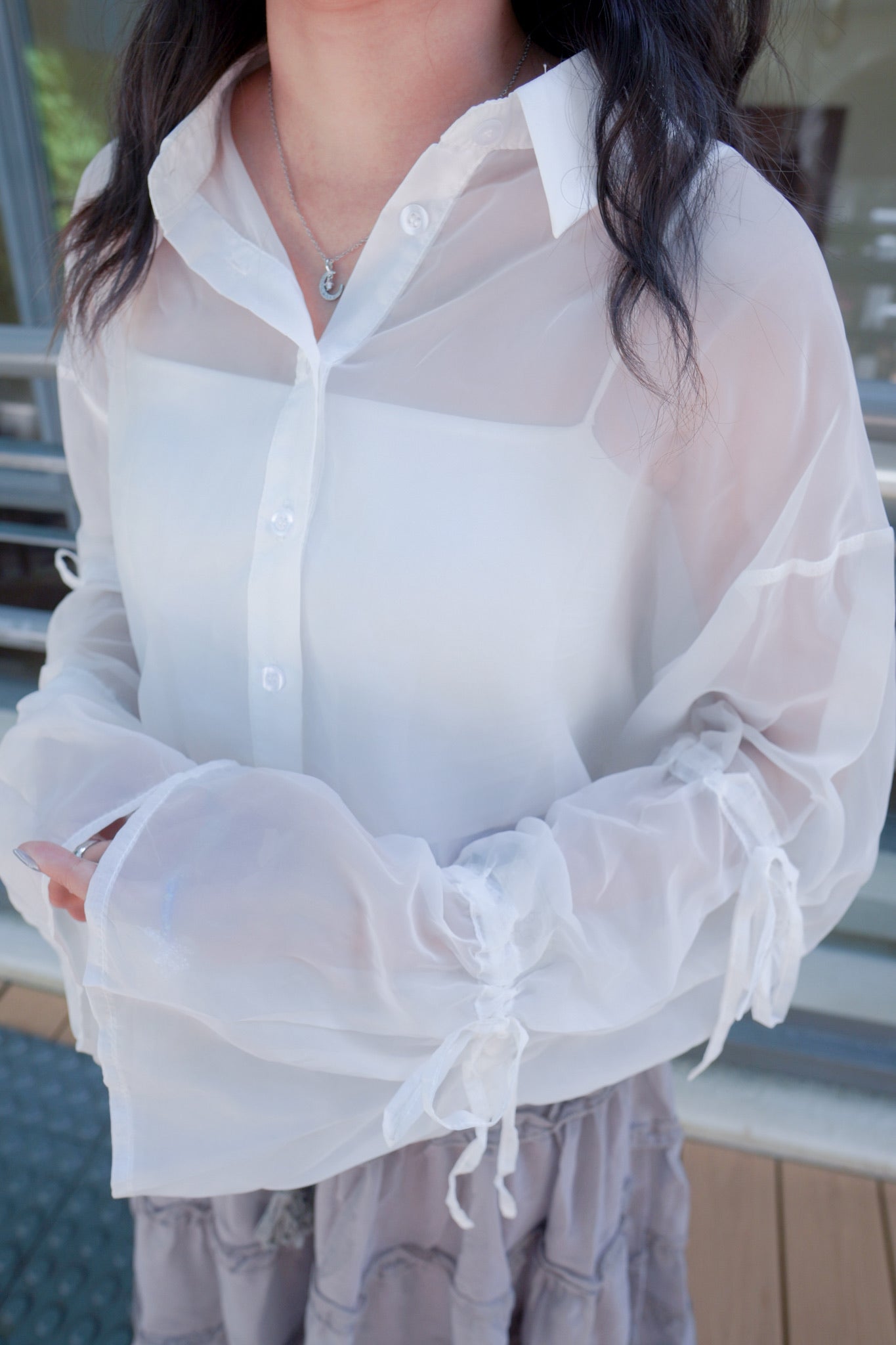 <預訂> 蝴蝶結綁帶短版開胸透透長袖裇衫