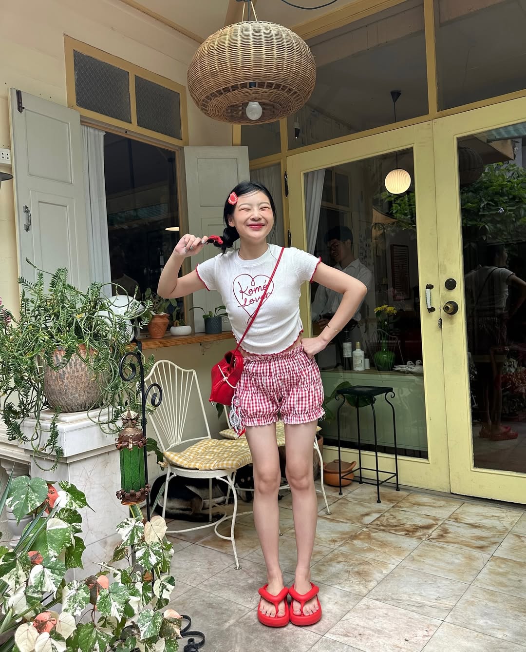 <預訂> 泰國小眾品牌🇹🇭 Kome花卉刺繡ruffle邊彈性Tee | 六色入