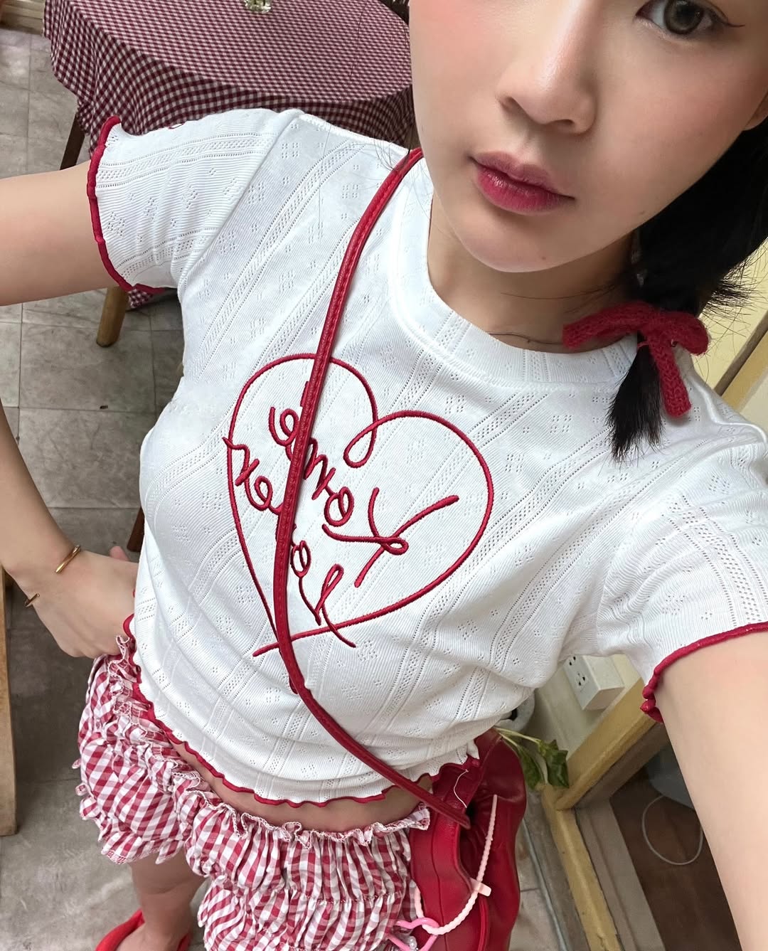 <預訂> 泰國小眾品牌🇹🇭 Kome花卉刺繡ruffle邊彈性Tee | 六色入