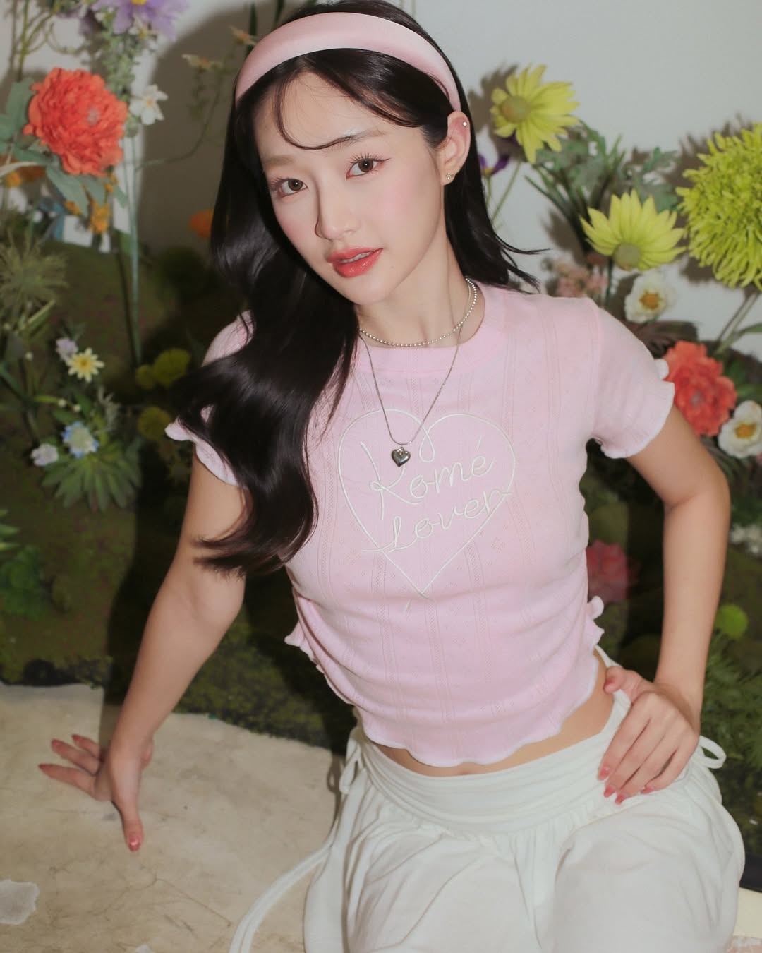 <預訂> 泰國小眾品牌🇹🇭 Kome花卉刺繡ruffle邊彈性Tee | 六色入