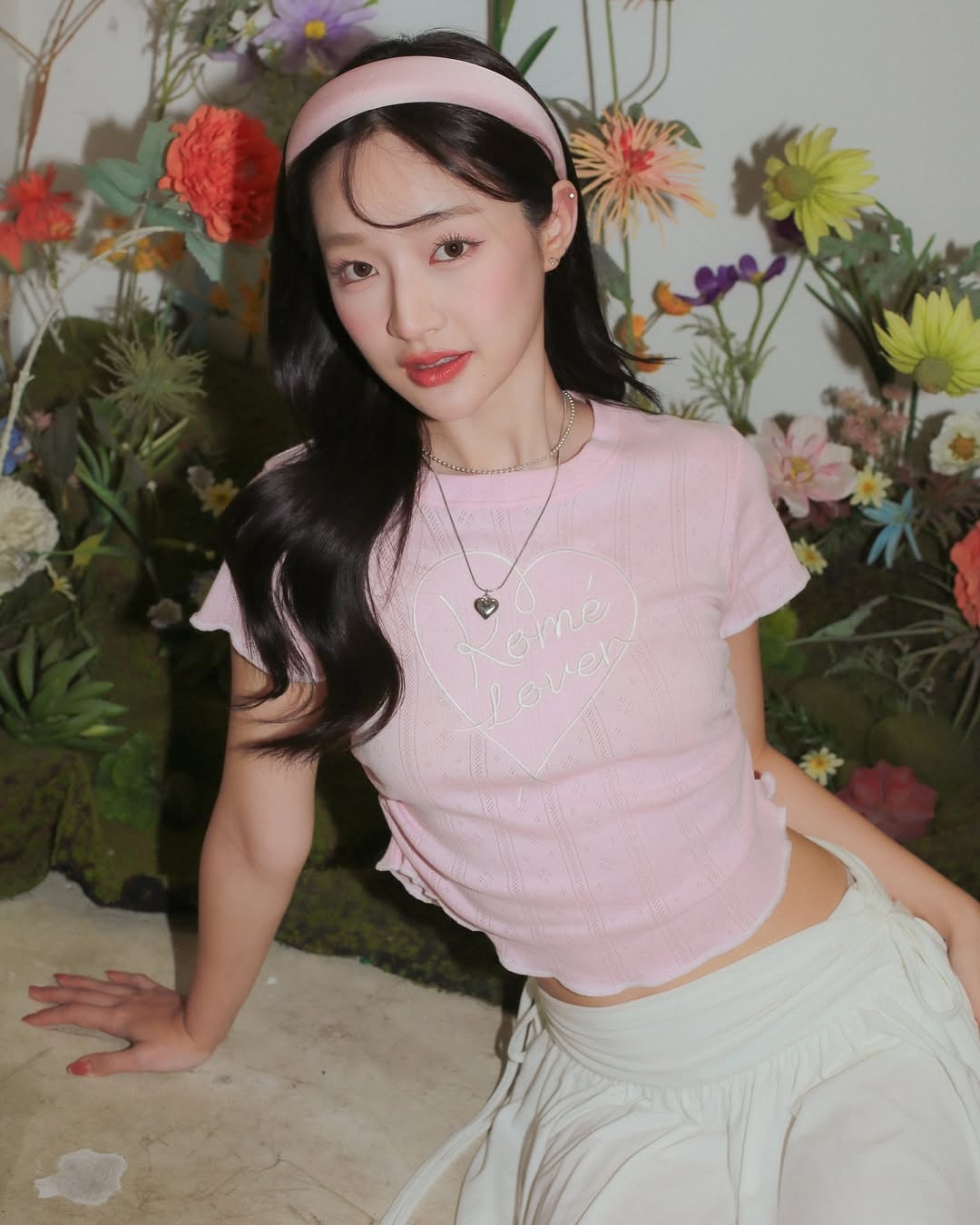 <預訂> 泰國小眾品牌🇹🇭 Kome花卉刺繡ruffle邊彈性Tee | 六色入