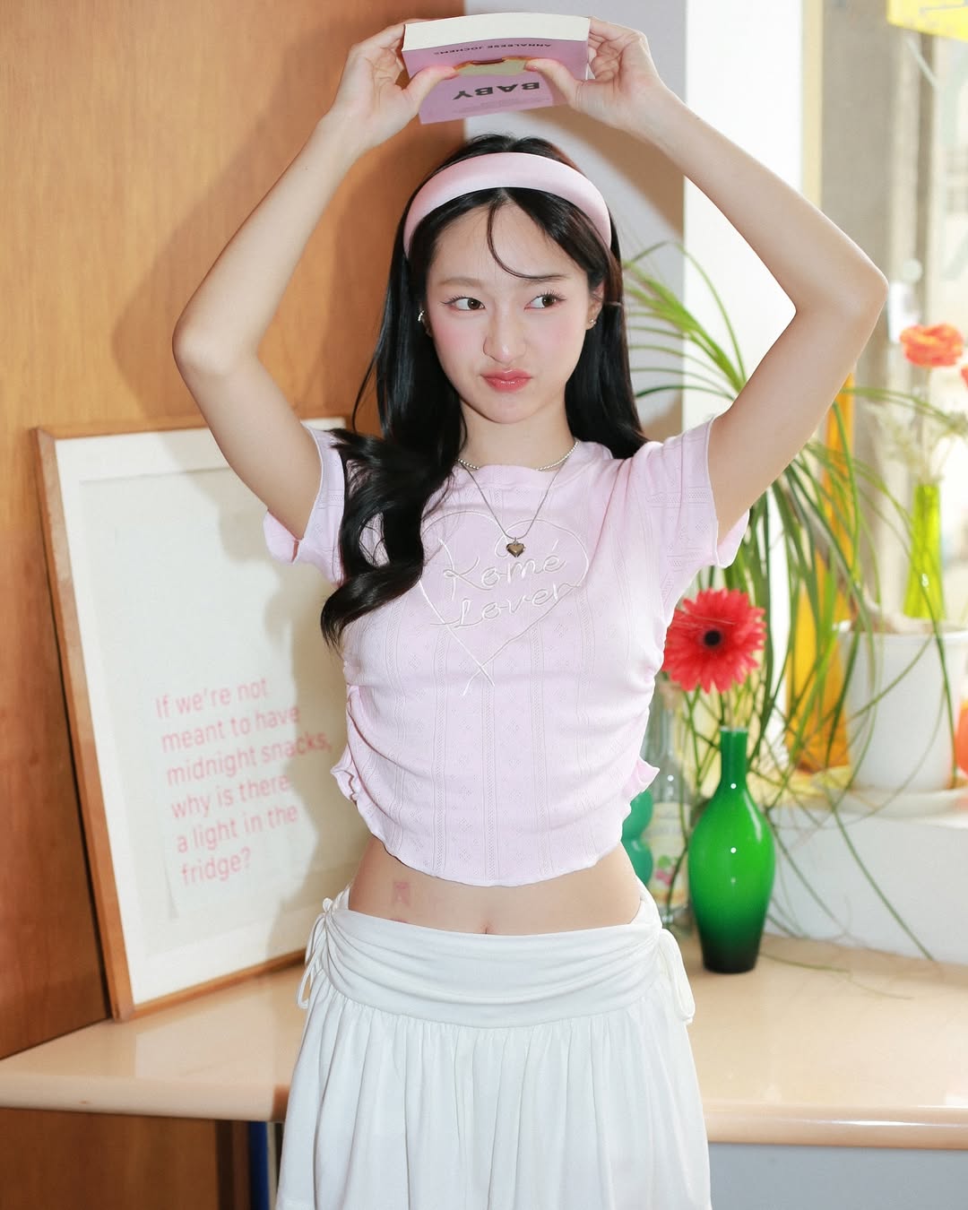 <預訂> 泰國小眾品牌🇹🇭 Kome花卉刺繡ruffle邊彈性Tee | 六色入
