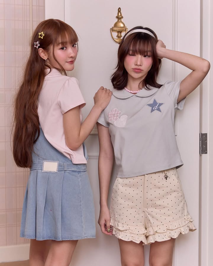 <預訂> 泰國小眾品牌🇹🇭 彼得潘領愛心+星星+花朵拼接上衣 | 兩色入