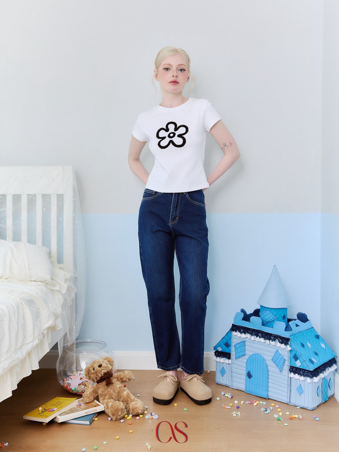<預訂> 泰國小眾品牌🇹🇭 蓬鬆刺繡花花Crop Tee | 兩色入