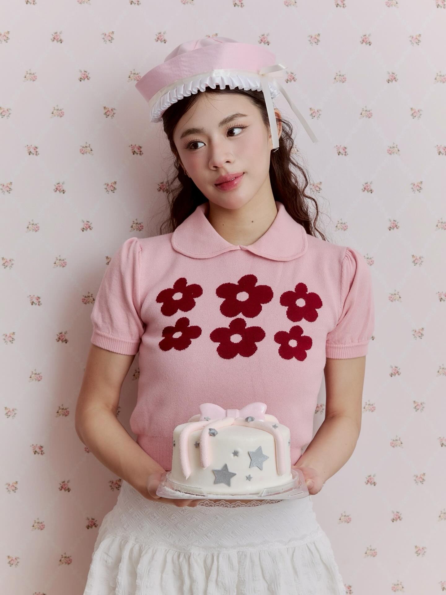 <預訂> 泰國小眾品牌🇹🇭 刺繡花花針織Crop Tee | 兩色入