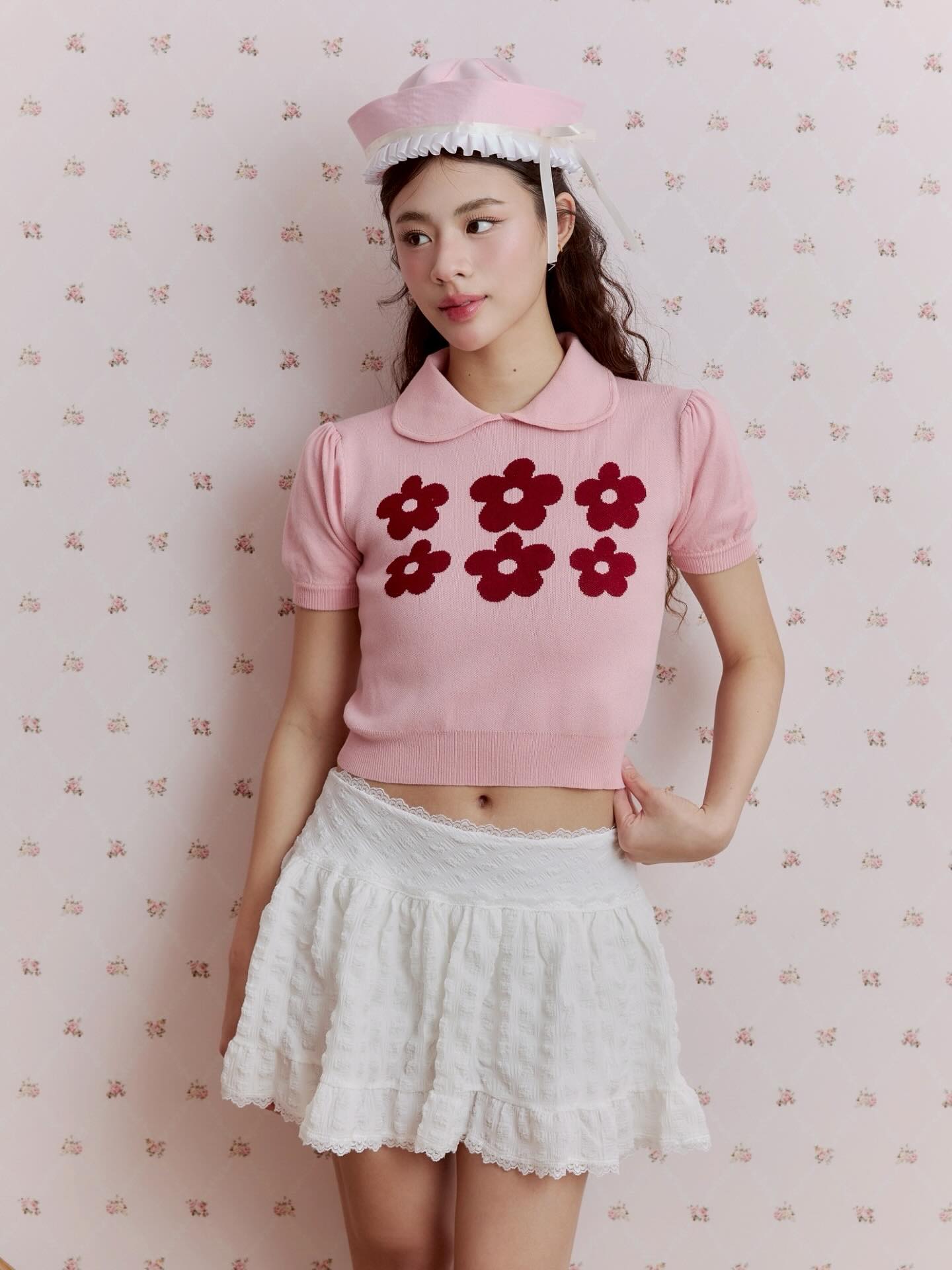 <預訂> 泰國小眾品牌🇹🇭 刺繡花花針織Crop Tee | 兩色入