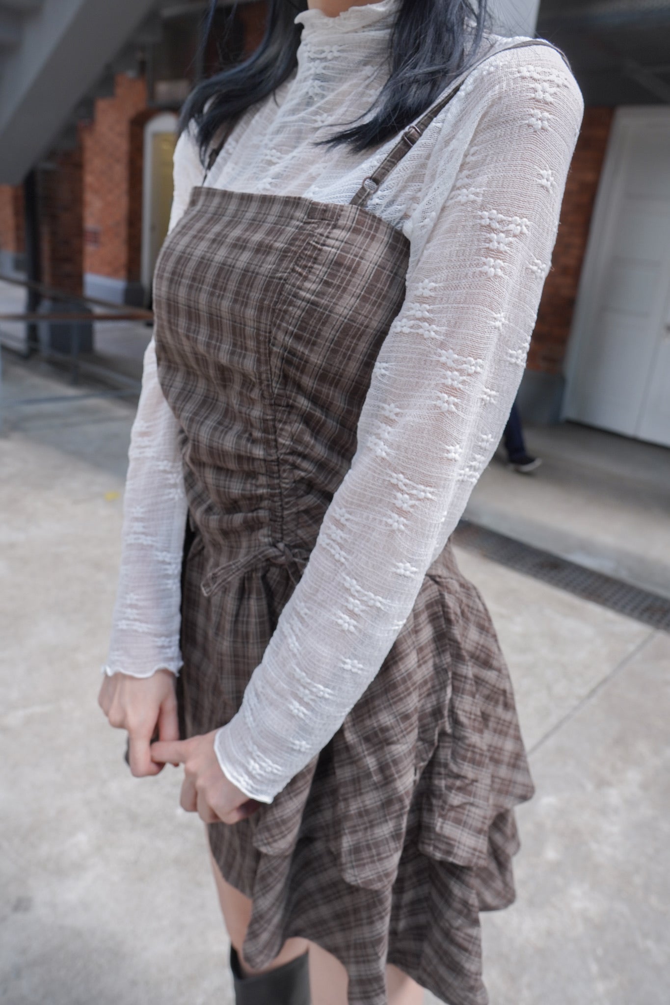 <預訂> 自家製 褶皺透明Ruffle邊立體花花高領內搭打底上衣｜兩色入