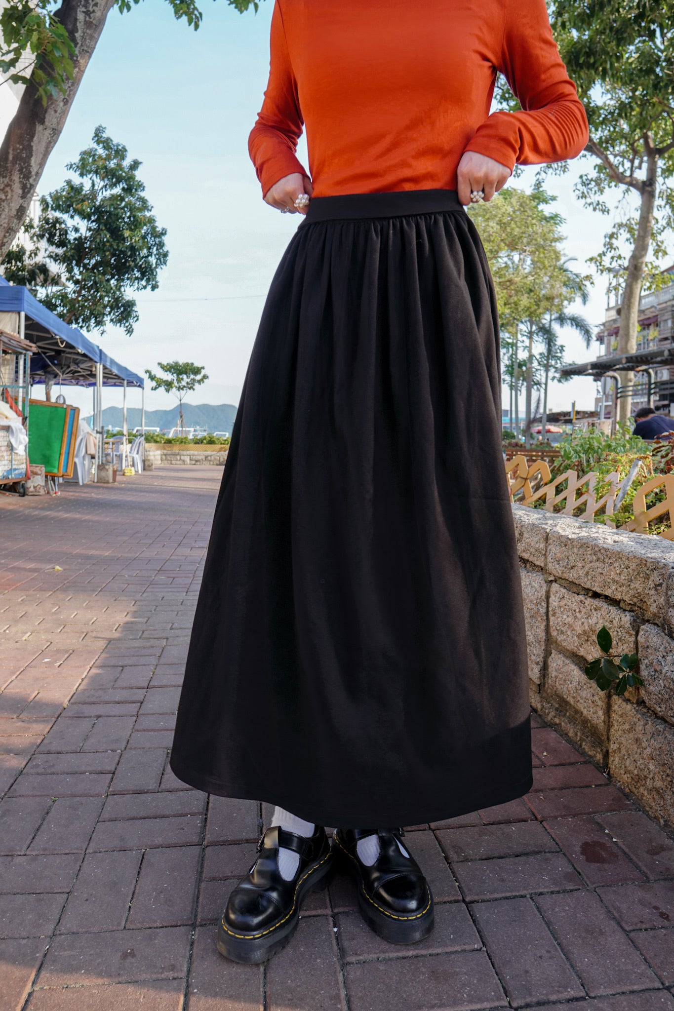 <現貨> 自家製 垂吊感A字小黑長裙