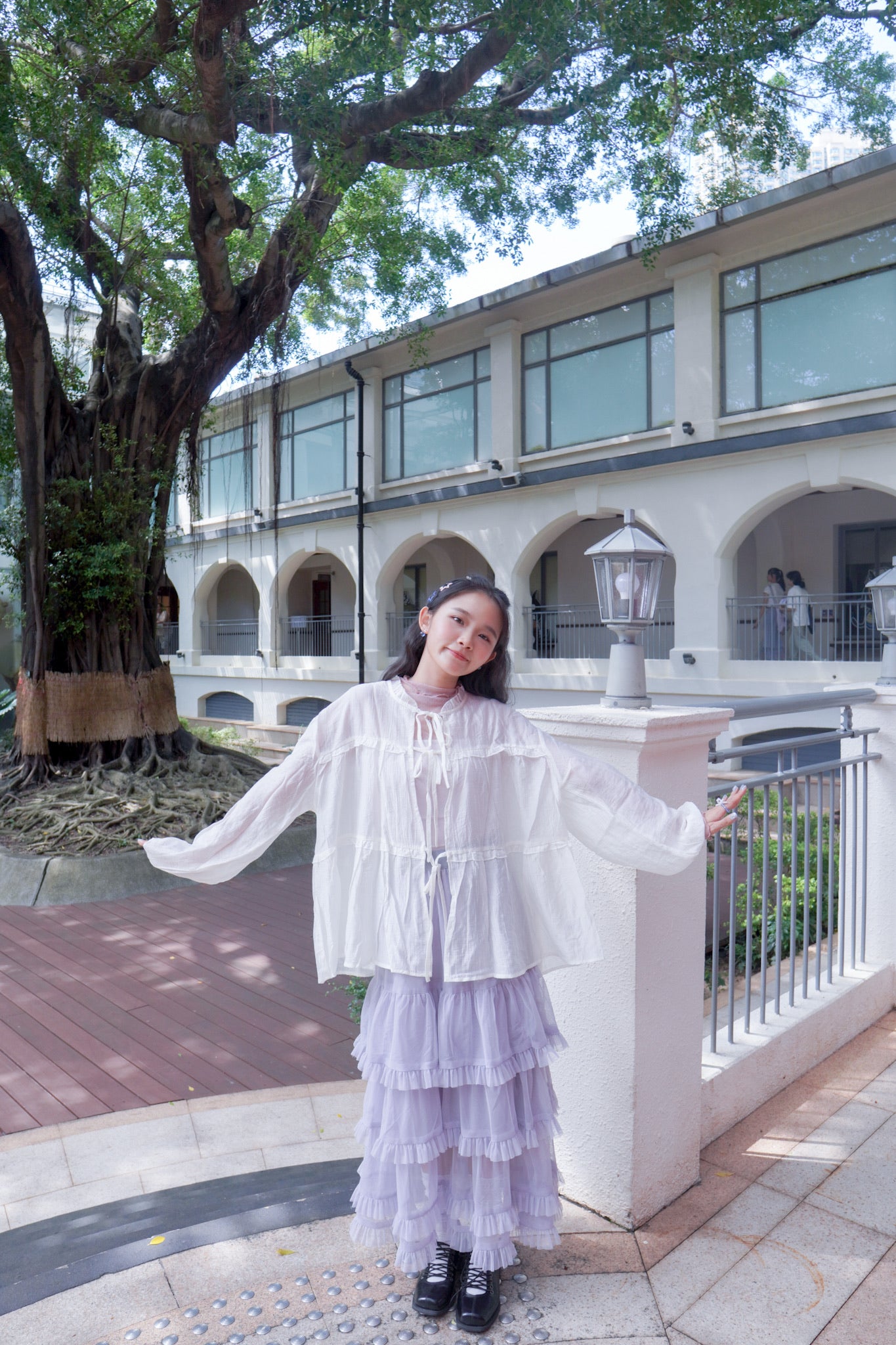 <預訂> 荷葉邊泡泡袖綁帶透紗薄外套