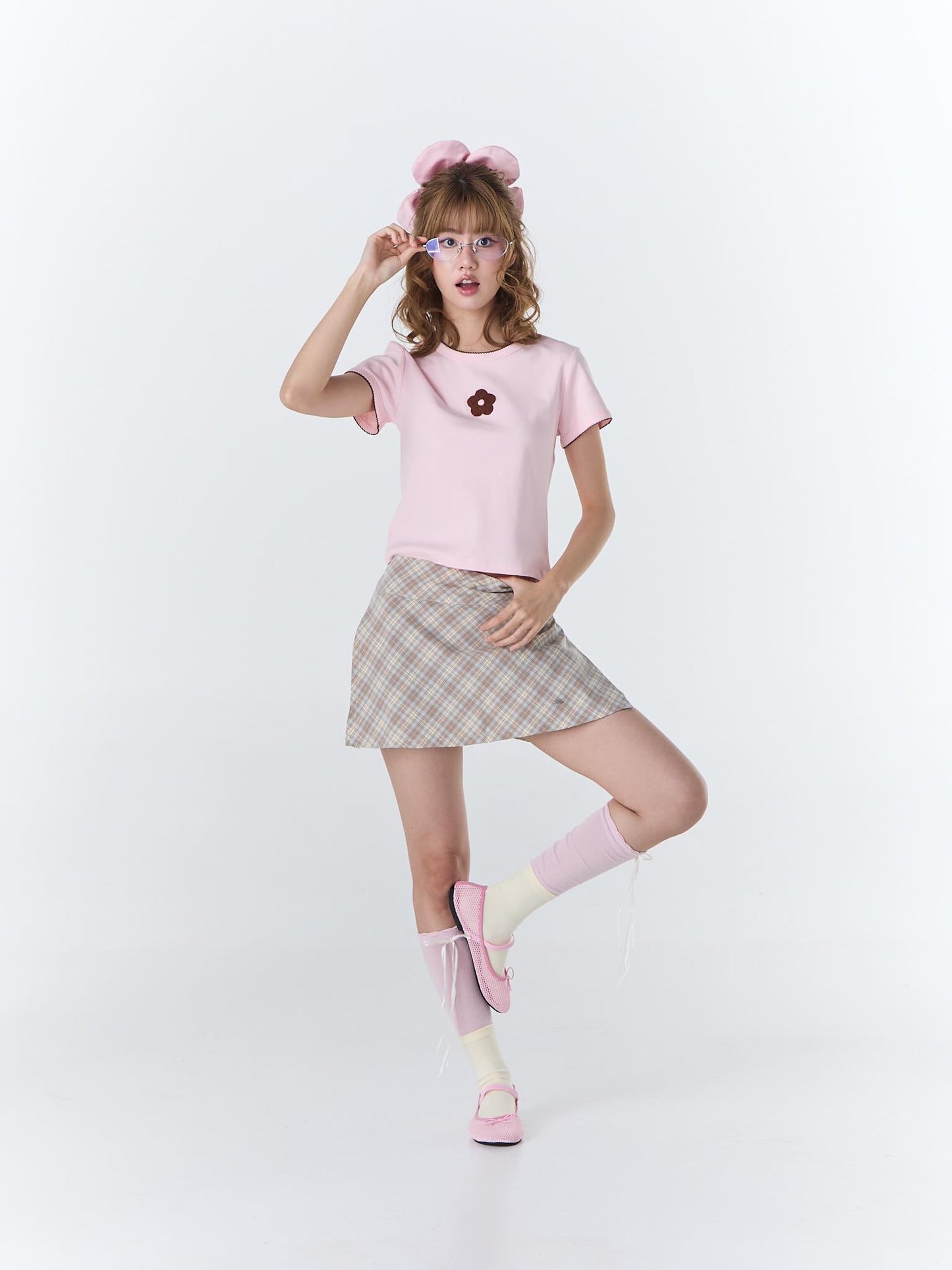 <預訂> 泰國小眾品牌🇹🇭 扇形花邊ruffle領花花小 logo Crop Tee | 五色入