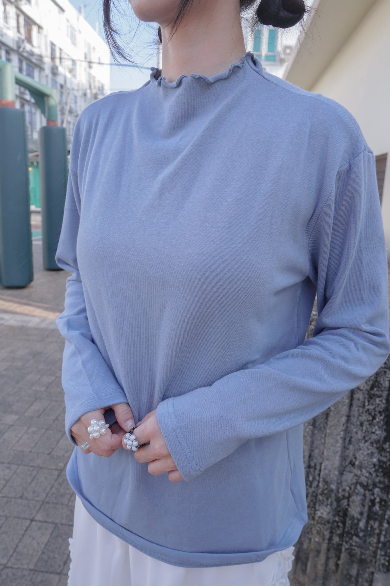 <現貨> 自家製 超厚實! ruffle邊半高領純色內搭上衣｜三色入