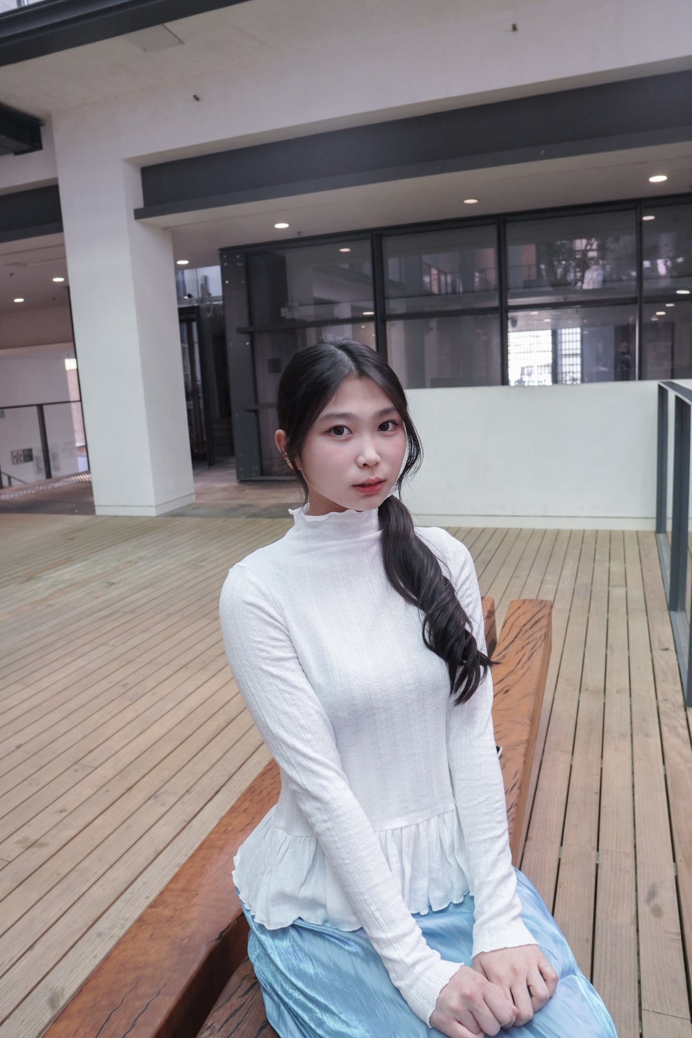 <預訂> 半高領ruffle邊傘型針織打底上衣