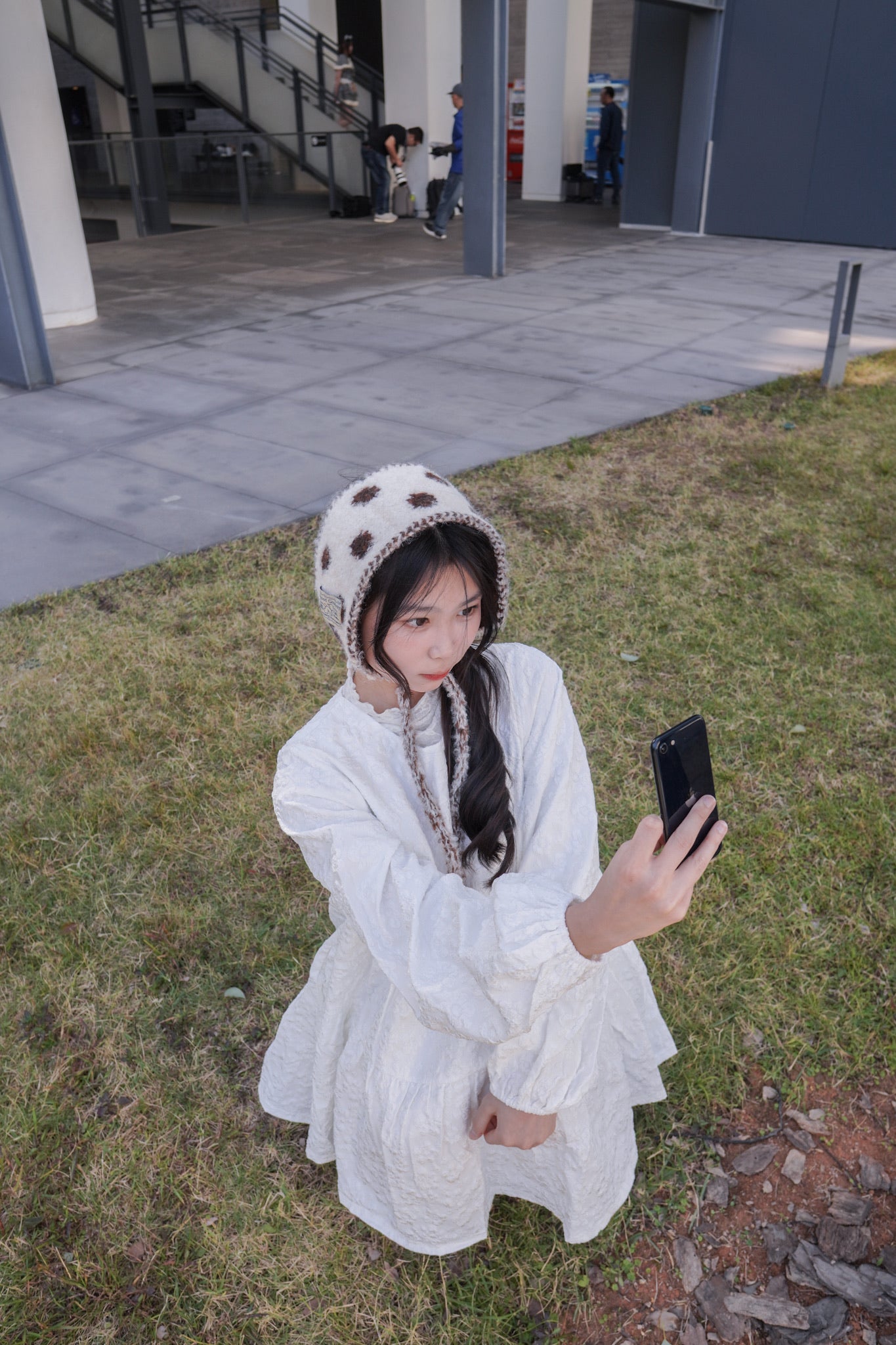 <現貨> 小眾小奶白立體提花泡泡袖連身長袖Ops(有側口袋)