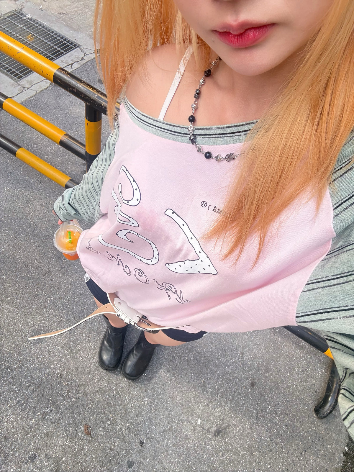 <預訂> 泰國小眾品牌🇹🇭 Oversized Y2K露肩長袖上衣 | 兩色入