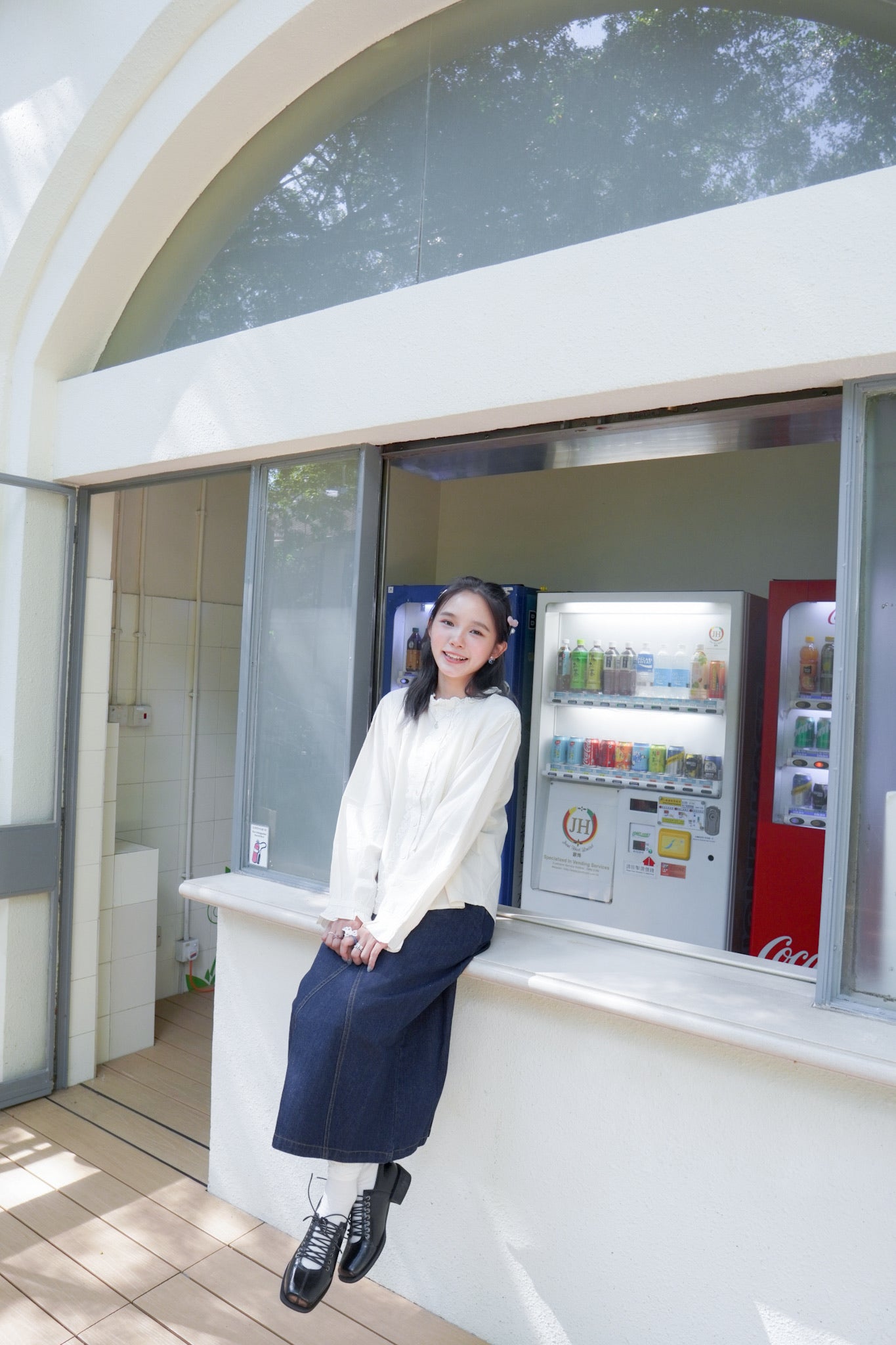 <現貨> 自家製 奶杏娃娃領蕾絲長袖裇衫