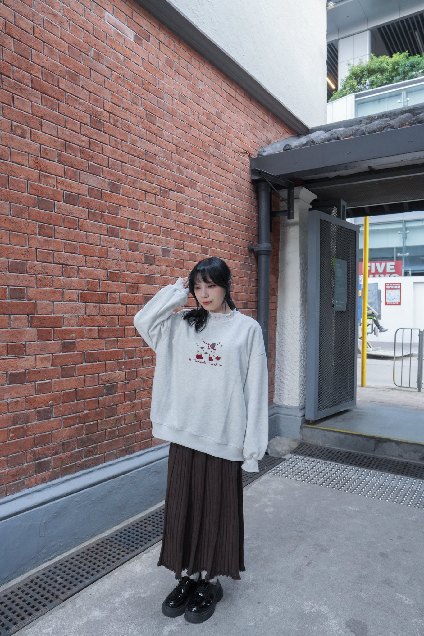 <現貨> 節日小狗刺繡LOGO長袖衛衣 | 兩色入