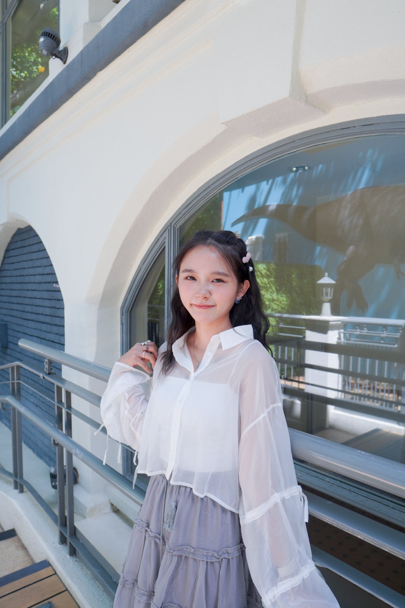 <預訂> 蝴蝶結綁帶短版開胸透透長袖裇衫