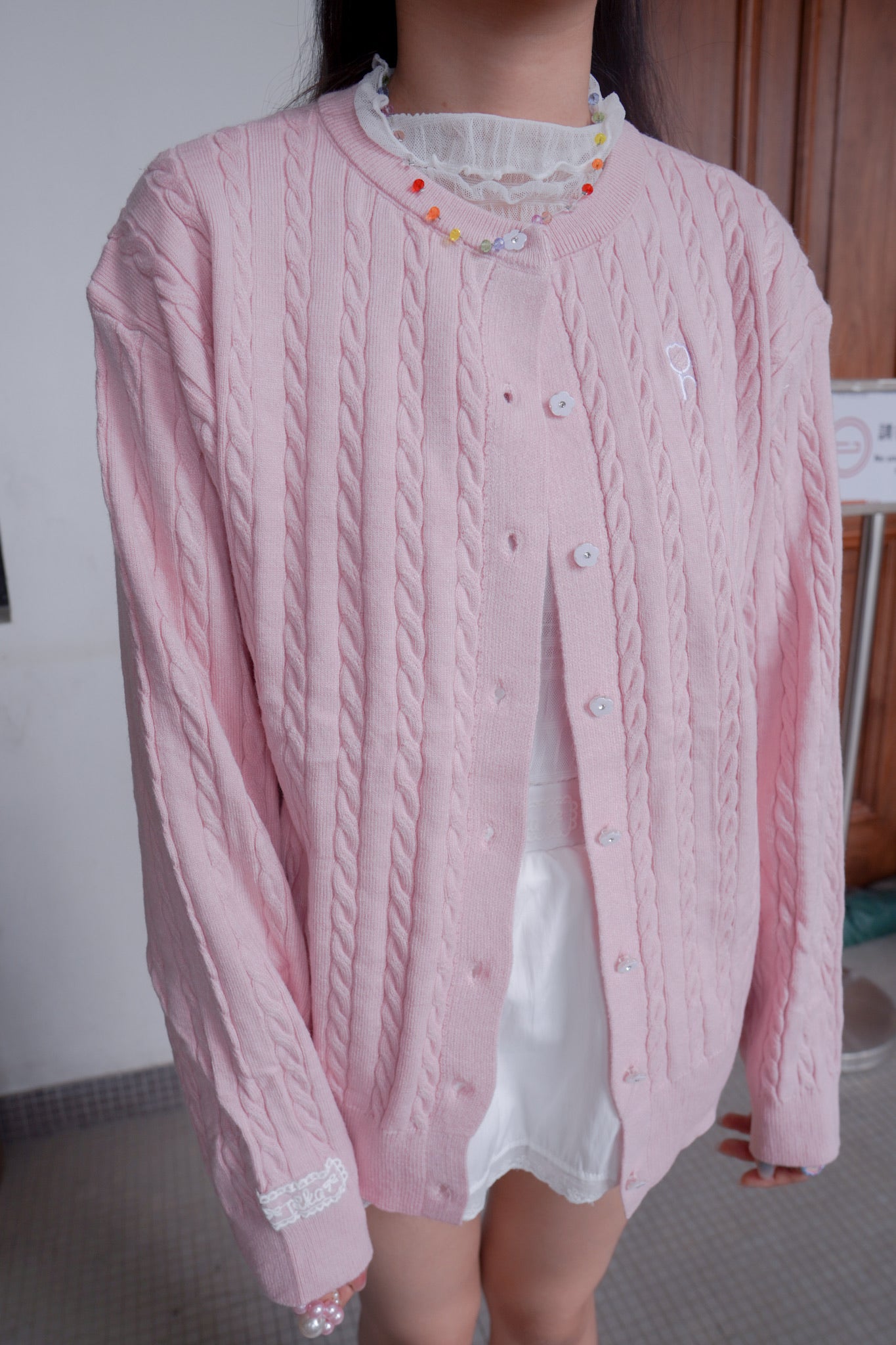 <現貨> 超可愛糖果色～棉花中長款花朵扣麻花開胸外套｜淺粉