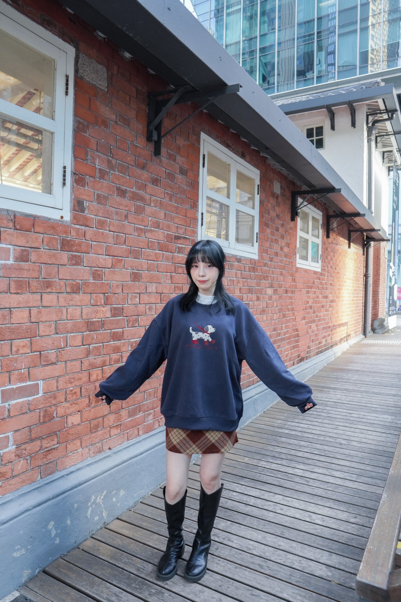 <現貨> 節日小狗刺繡LOGO長袖衛衣 | 兩色入