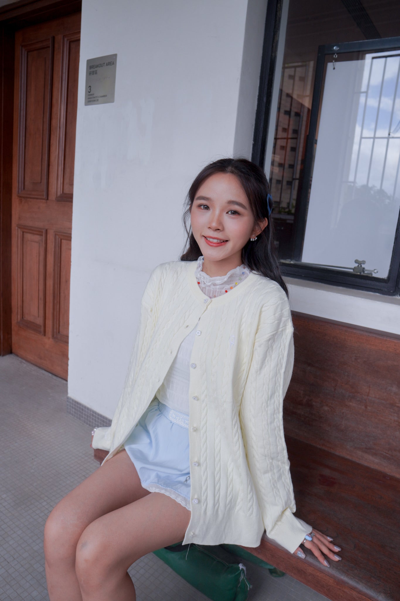 <現貨> 超可愛糖果色～棉花中長款花朵扣麻花開胸外套｜淺黃