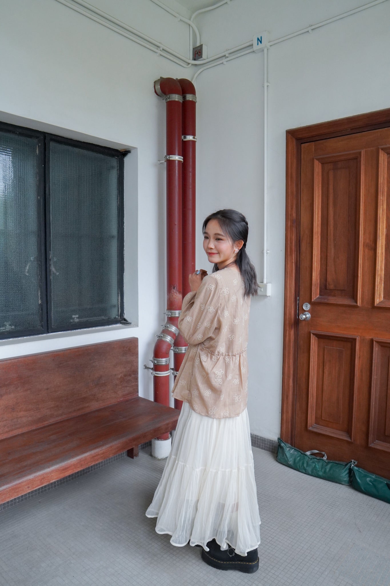 <現貨> 獨家款 泰國人手製作! 格紋小花卉泡泡袖上衣｜兩色入