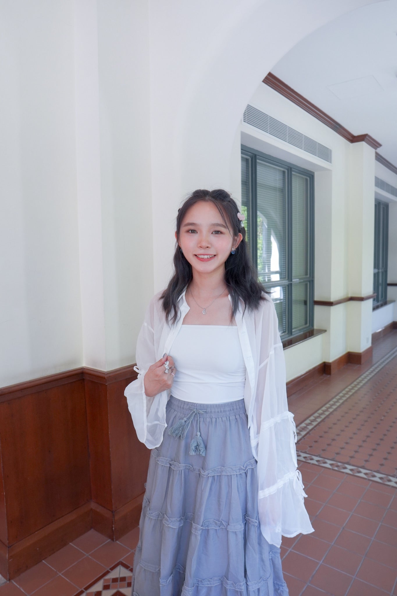 <預訂> 蝴蝶結綁帶短版開胸透透長袖裇衫