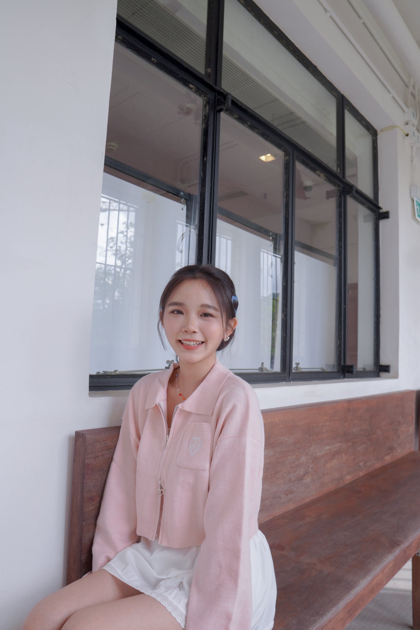 <現貨> 超可愛～馬卡龍愛心刺繡拉鍊口袋針織上衣｜淺粉