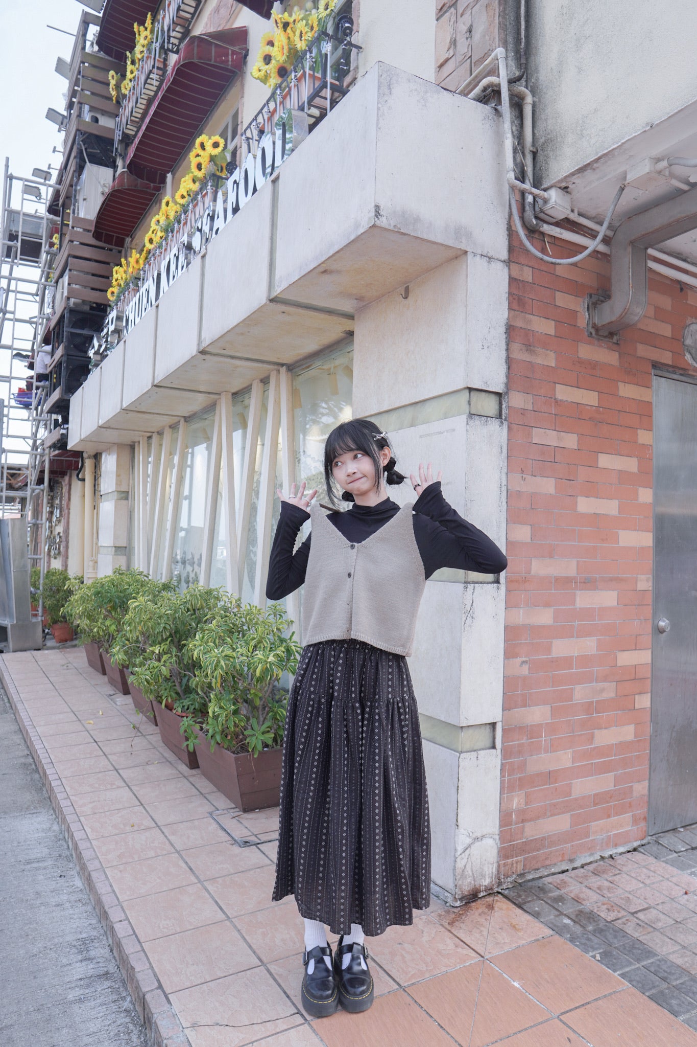 <現貨> 簡約針織v領鈕扣馬甲背心｜兩色入