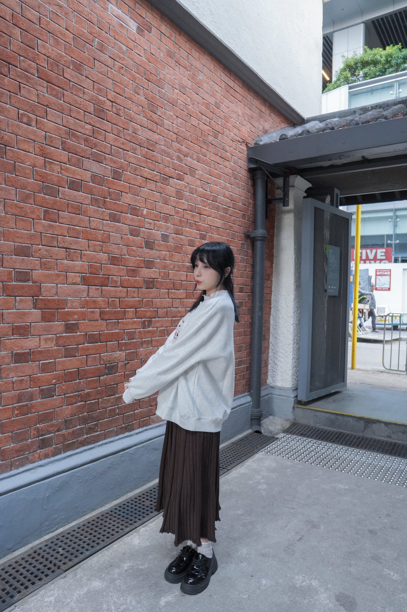 <現貨> 節日小狗刺繡LOGO長袖衛衣 | 兩色入